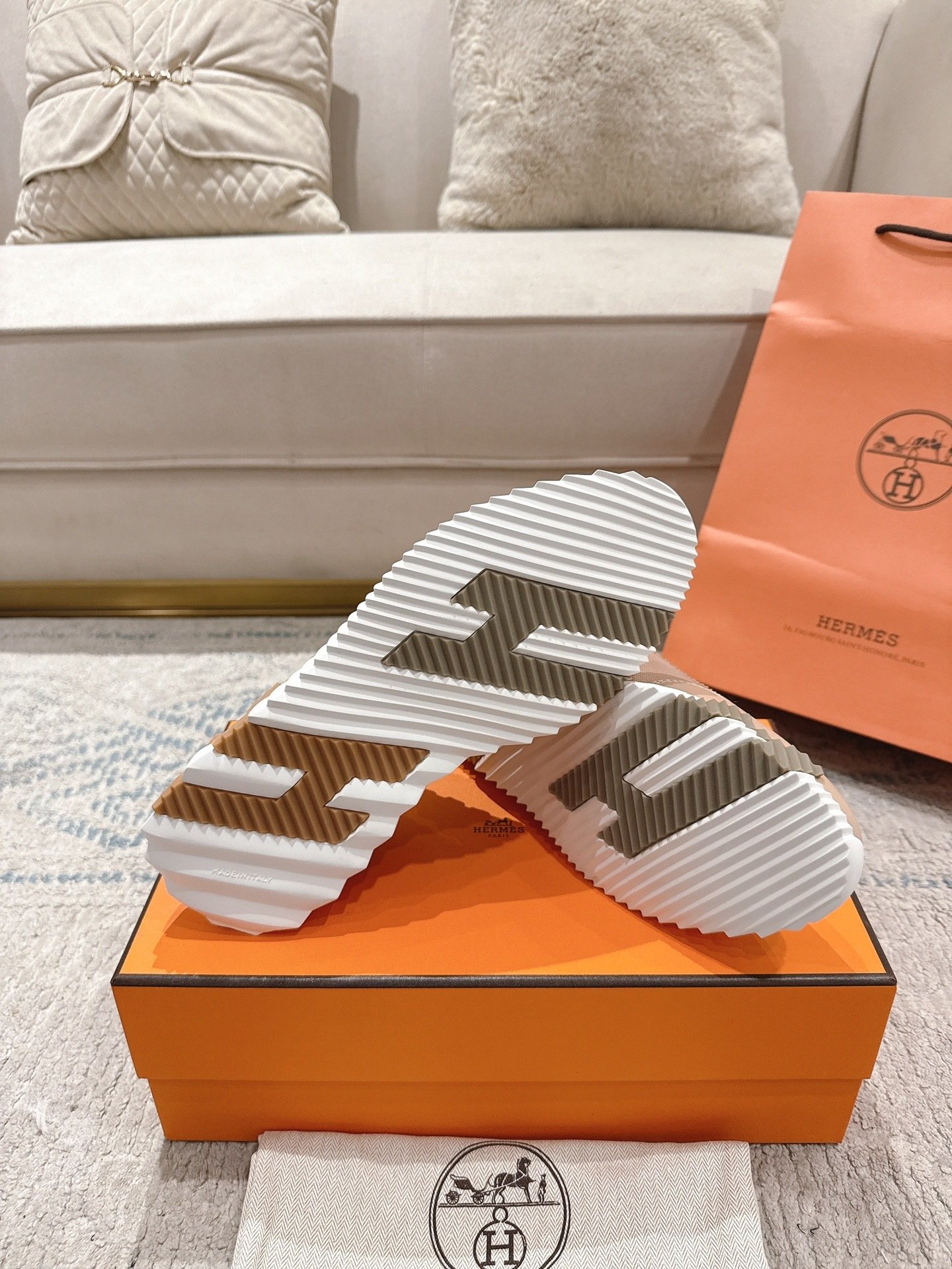 Hermes Bouncing Sneaker Grey Black - immagine 7