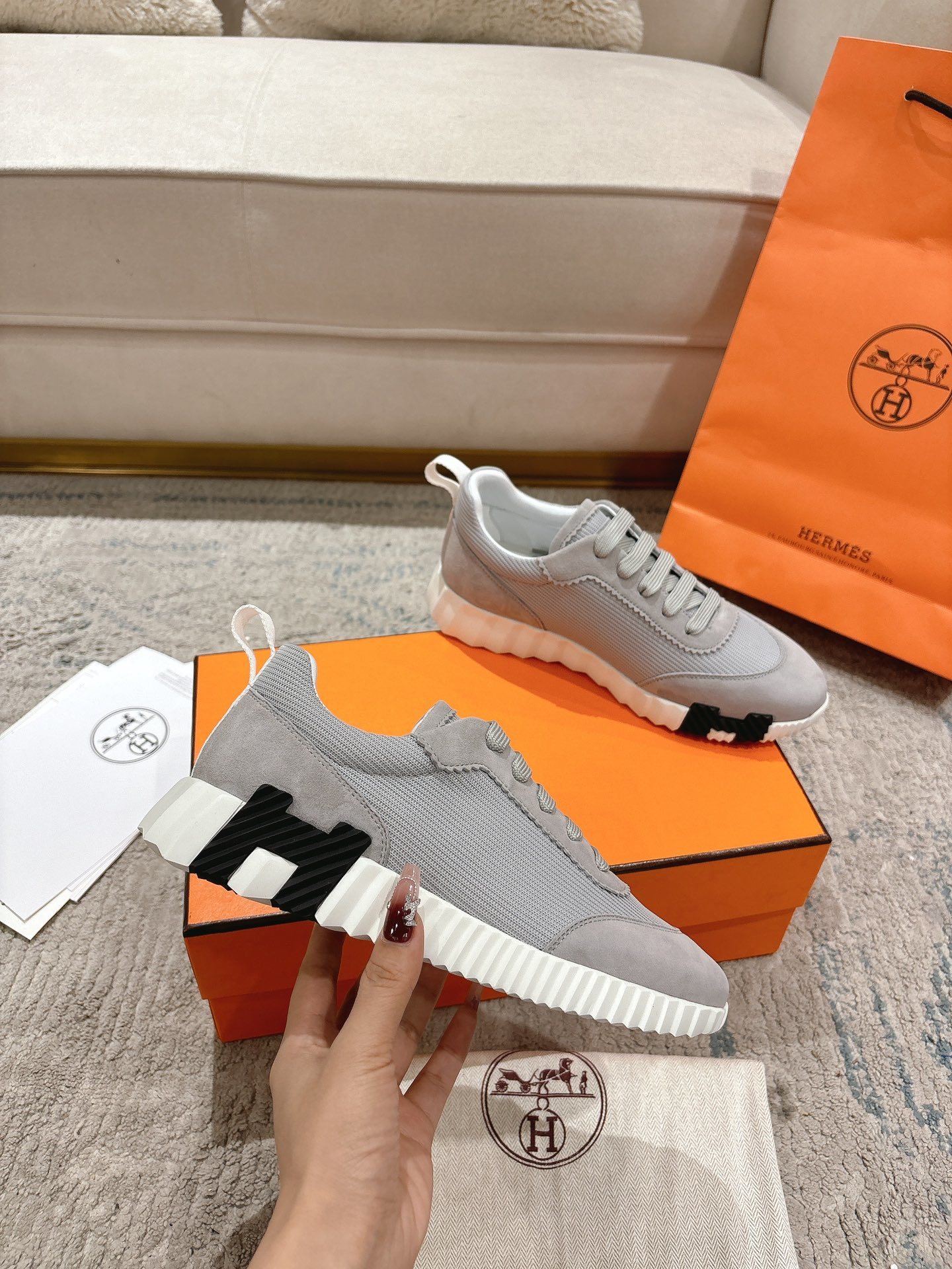 Hermes Bouncing Sneaker Grey Suede - immagine 2