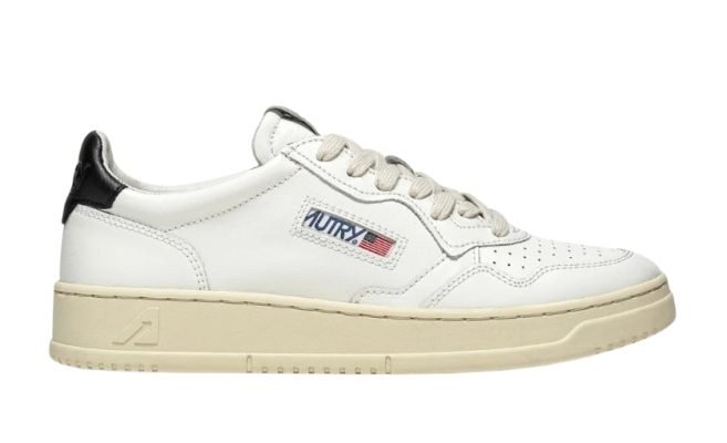 Medalist Low Sneakers In White And Black Leather