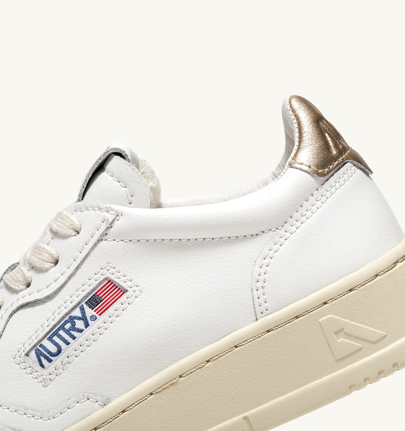 Medalist Low Sneakers In White And Gold Leather - immagine 6