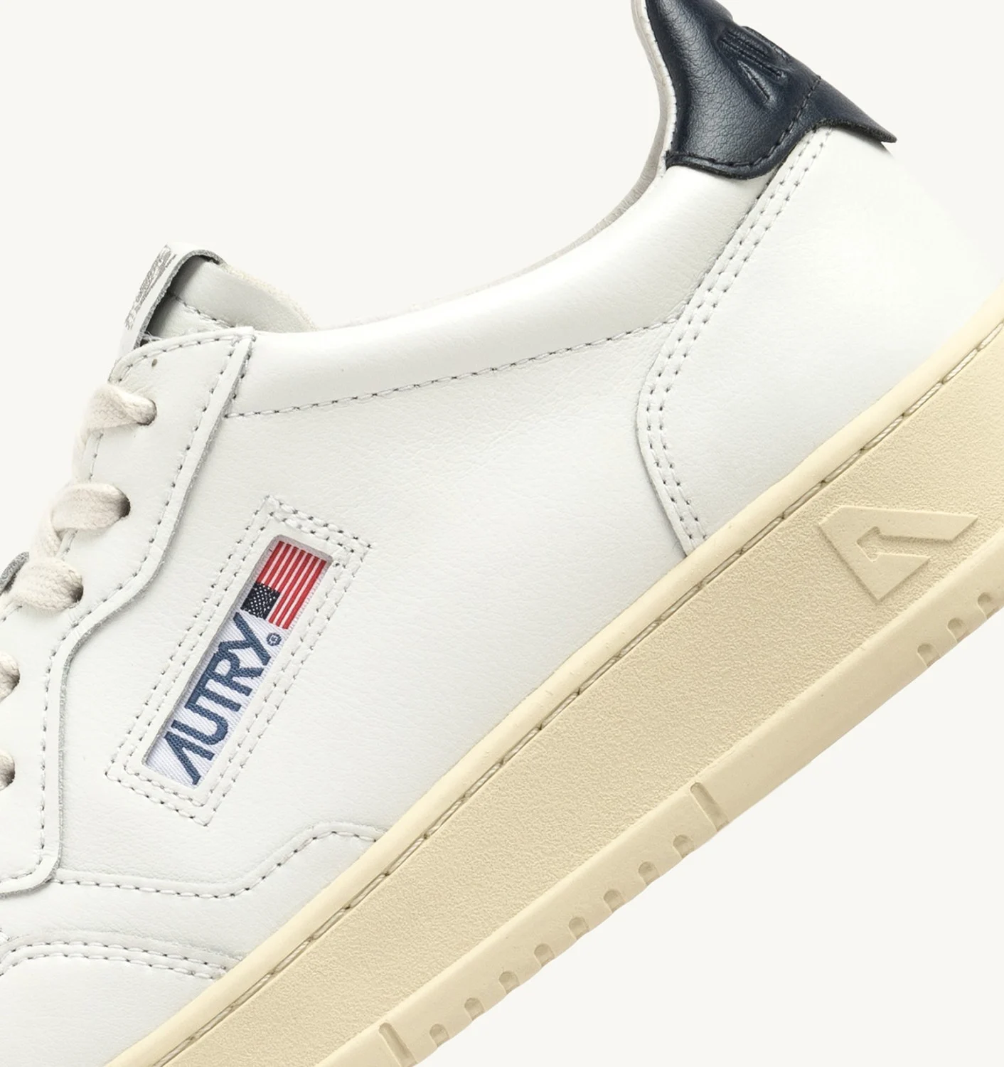 Medalist Low Sneakers In White And Space Leather - immagine 3