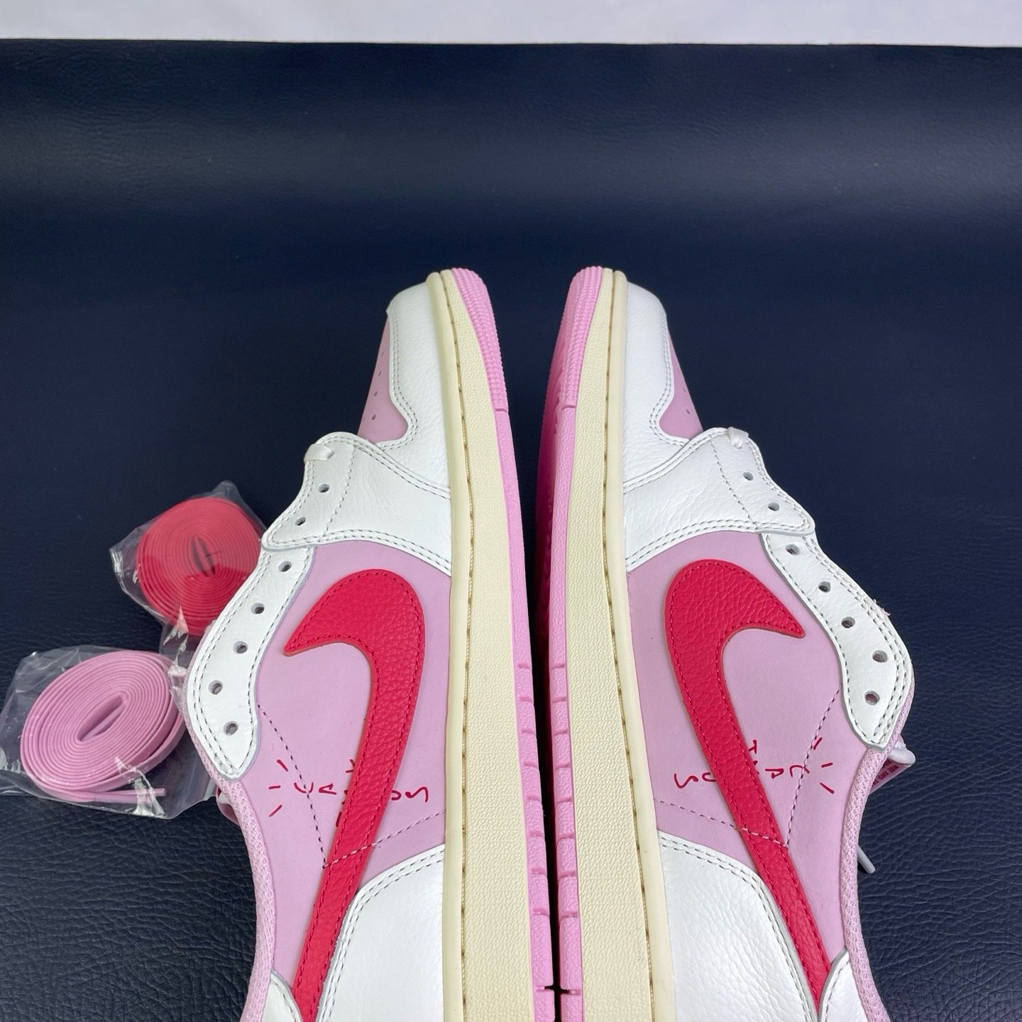 Jordan 1 Travis Scott Sail Tropical Pink - immagine 5