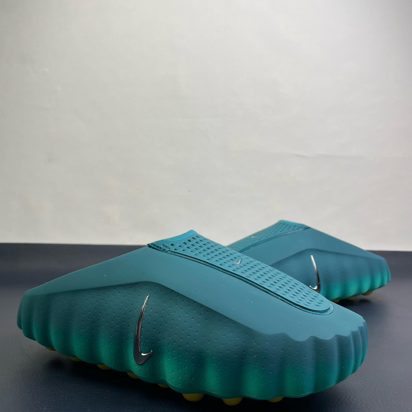 Nike Mind 001 Slide Geode Teal Light Menta - immagine 2