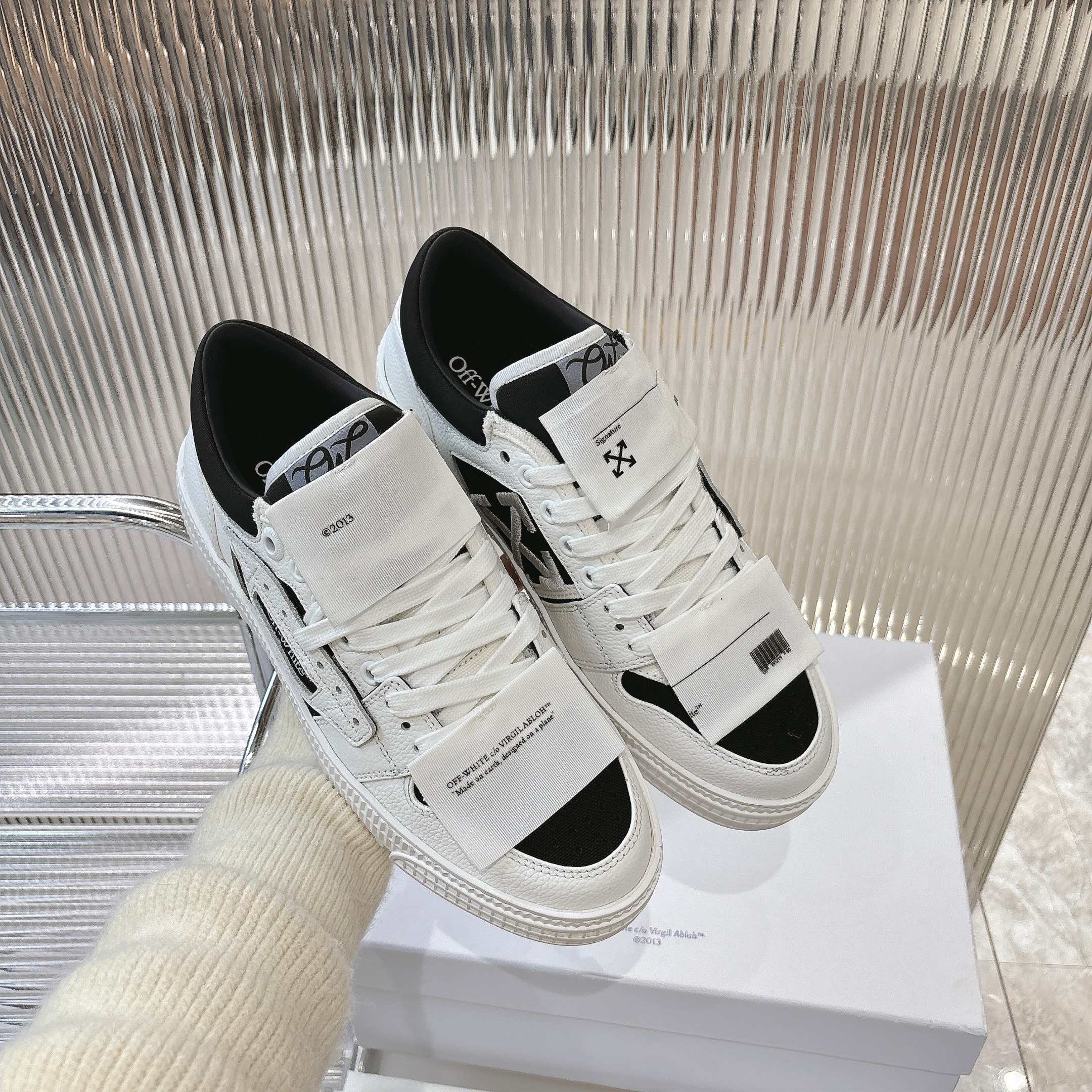 Off White 3.0 Off Court Low Black White - immagine 4