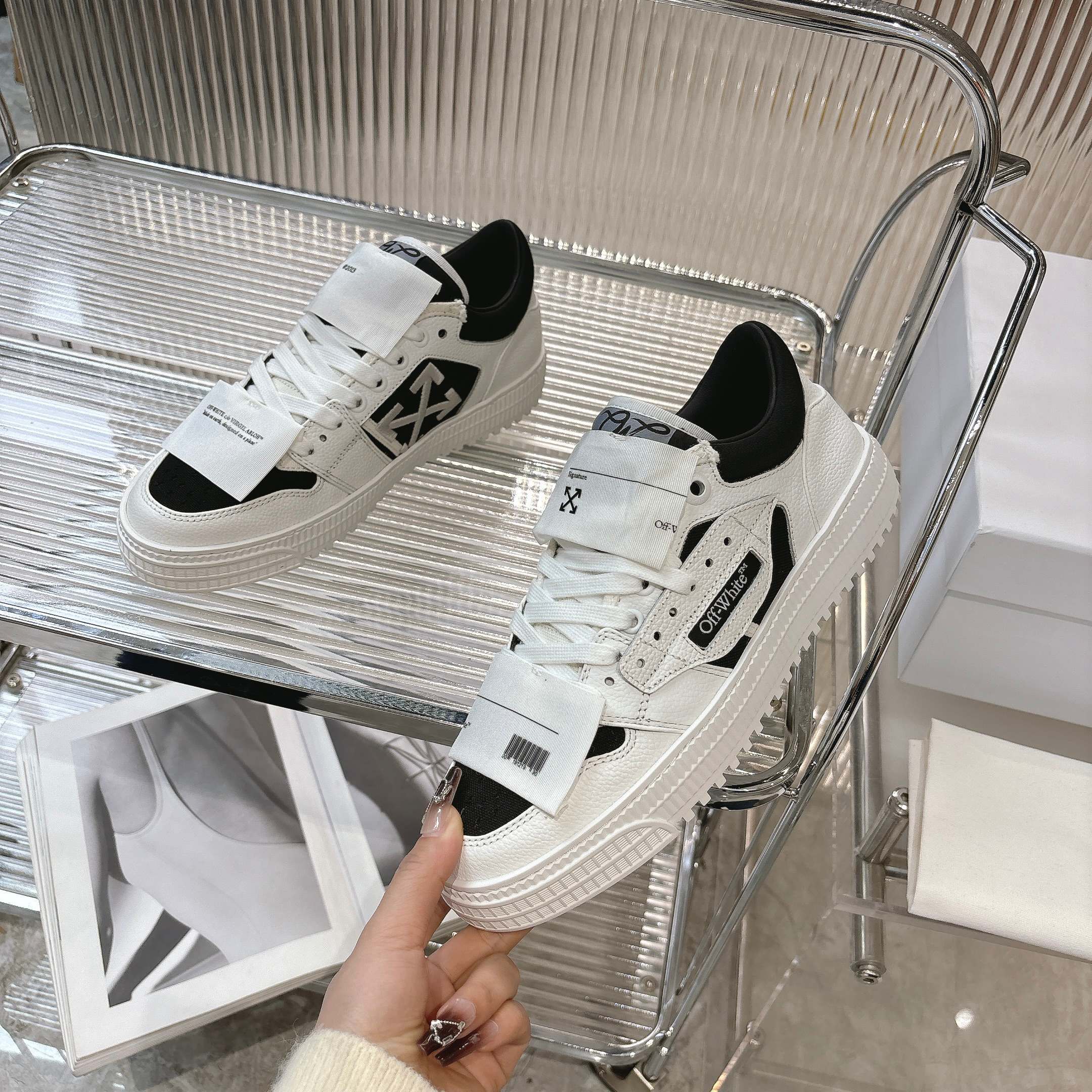 Off White 3.0 Off Court Low Black White - immagine 5