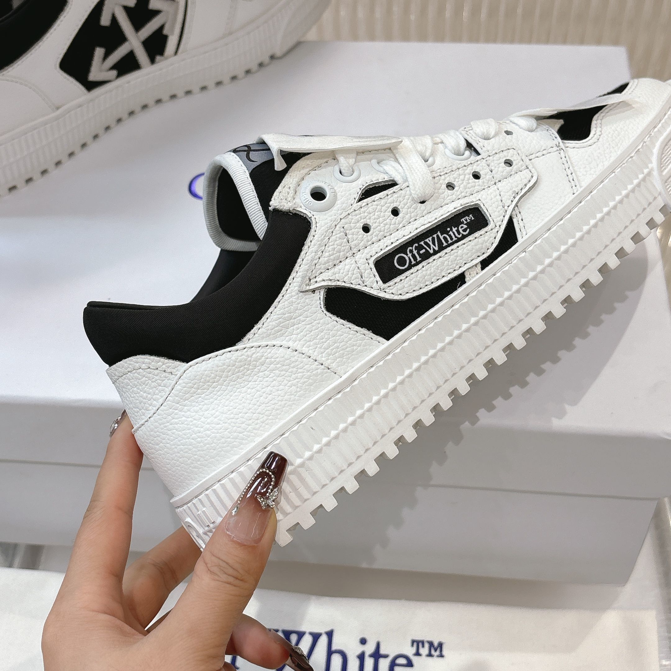 Off White 3.0 Off Court Low Black White - immagine 7